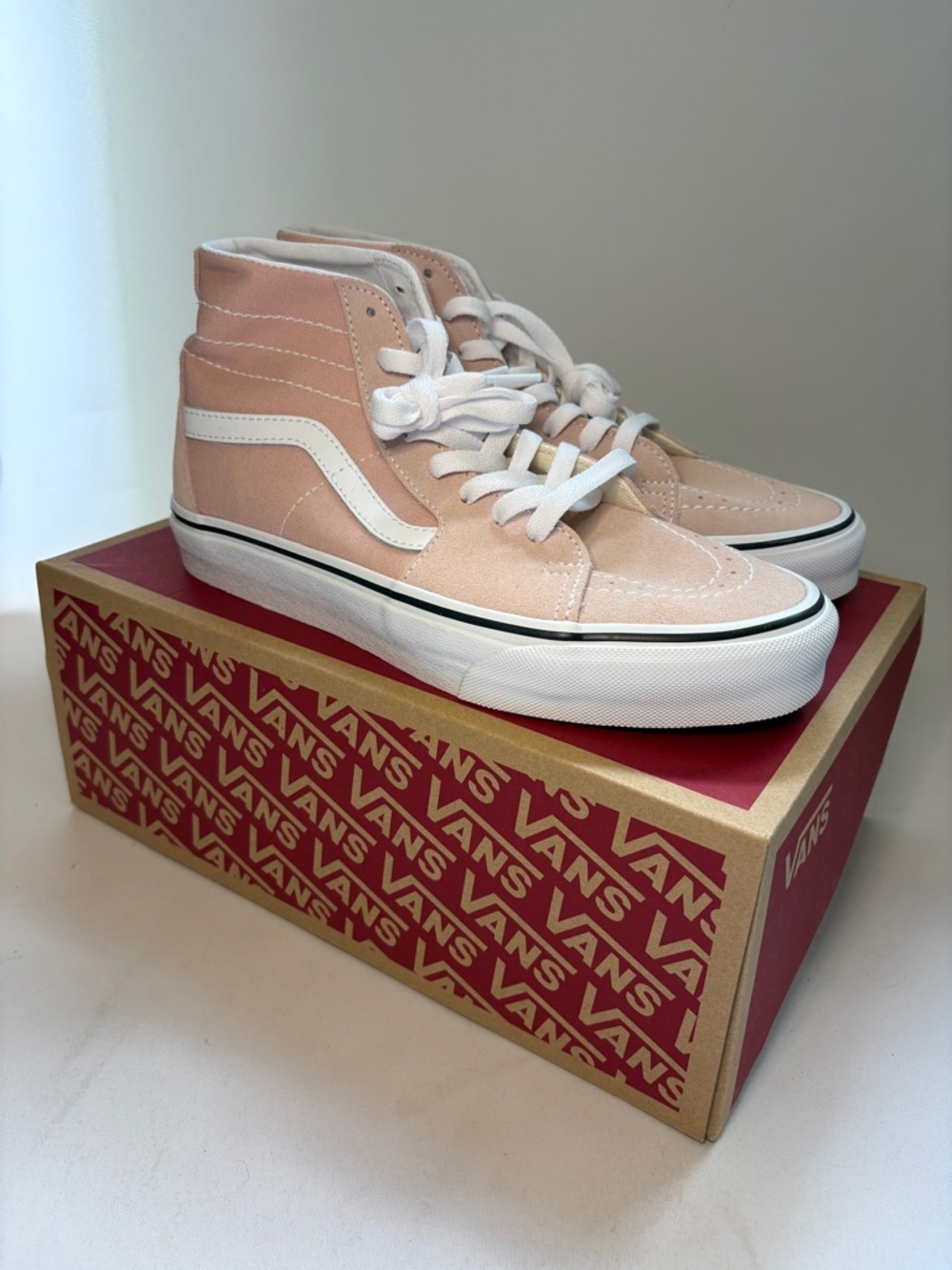 Vans Sk8-Hi‎ Rose Smoke High-Top Sneakers in Blush Pink & White Size 8.5